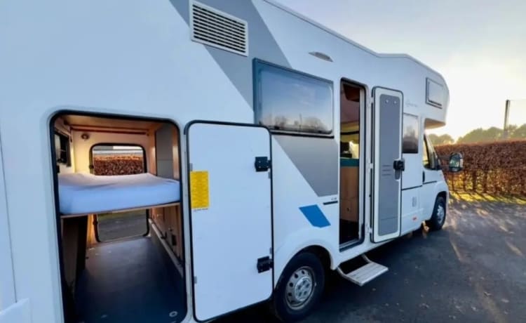 Adria – 7 berth Fiat Ducato  Adria sunliving from 2018