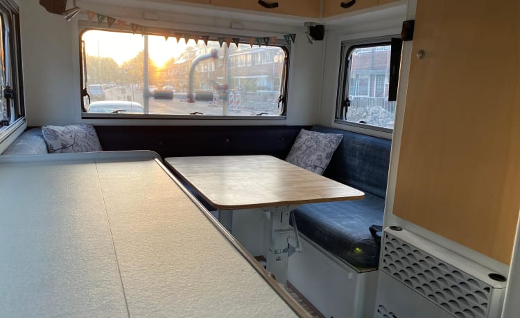 Friendly Camper – Gerestylde roadtrip camper