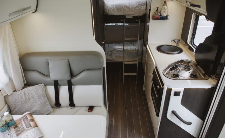 Zefiro 675 – Zefiro675| Camper da 6 posti letto - Cambio automatico!