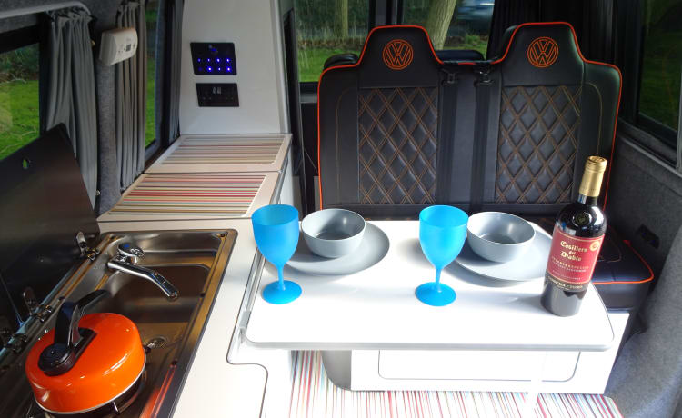 'Tommy' VW T6 Campervan