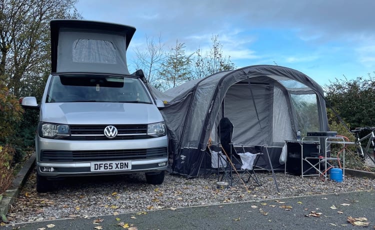 Duke – 4-persoons Volkswagen camper uit 2015