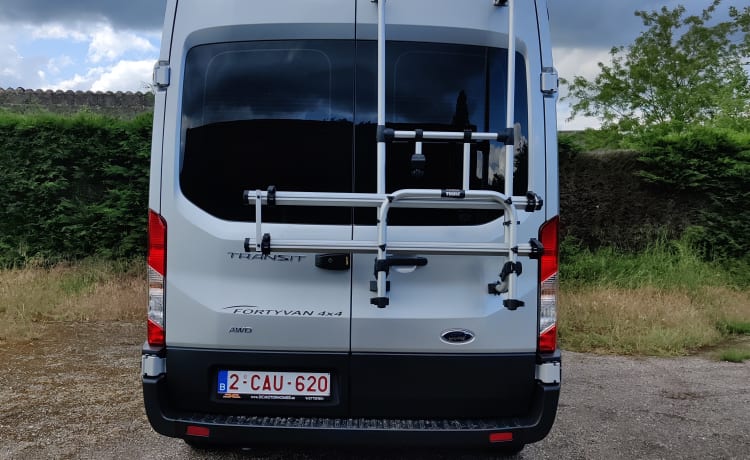 neuer Forty Van 4X4 (170 PS)