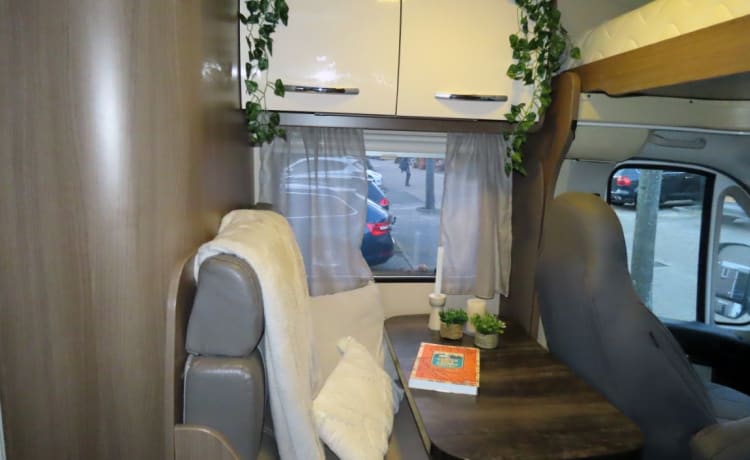 VivaldiOnTour – 4p Chausson alcove from 2014