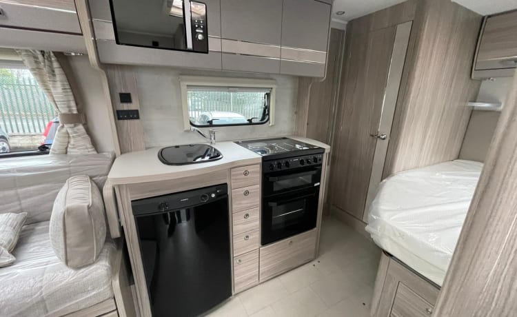 Maurice – Brand New Motor Home Perfect for the Ideal Staycation.