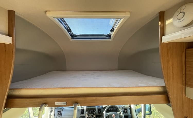 4-persoons Autotrail Tribute, luxe hondvriendelijke camper - Northants/Beds 