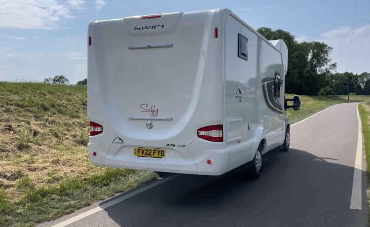 Saffy the Swift – 6 berth Swift alcove from 2022