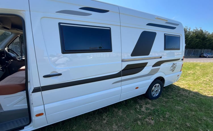 blitz – 3 berth Mercedes sprinter camper