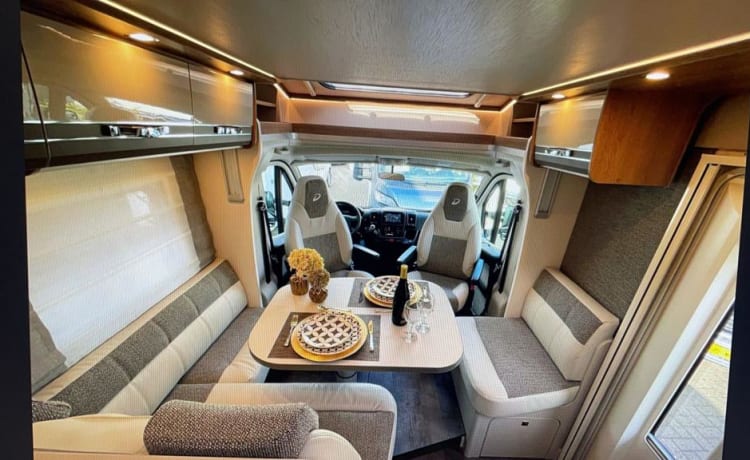 The Rolling Dream – "The luxurious and adventurous Dethleff Camper: Discover the world on wheels!"