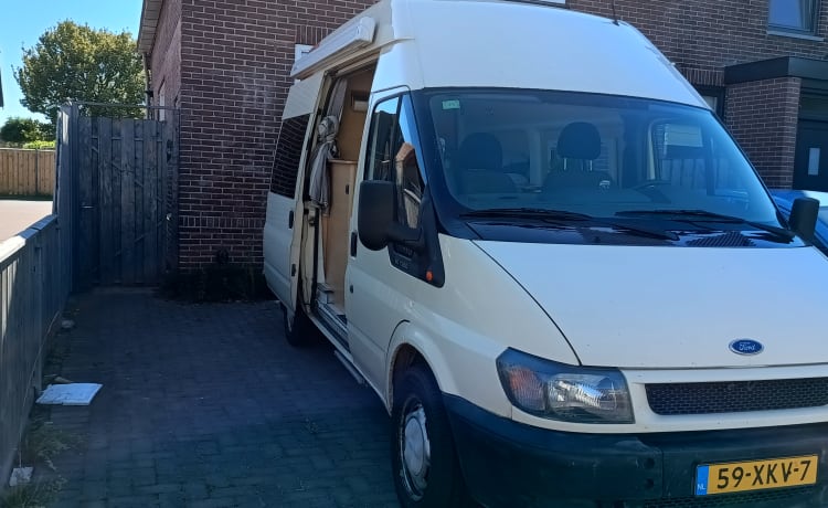 Fordje01 – 2p Ford campervan uit 2001