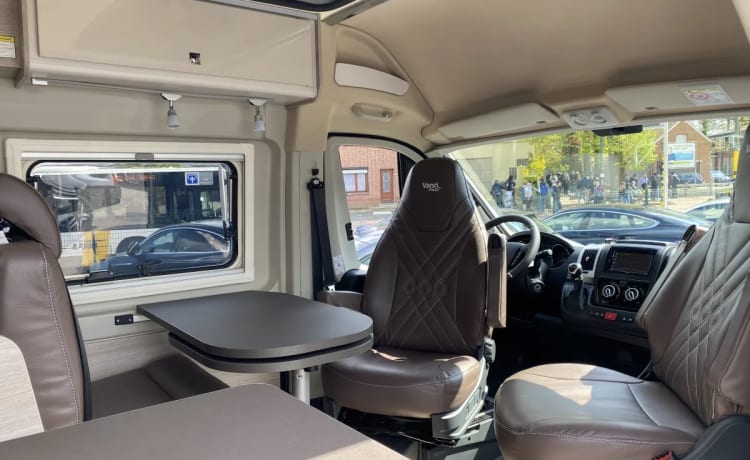 Full option 4p POP-UP Bus camper