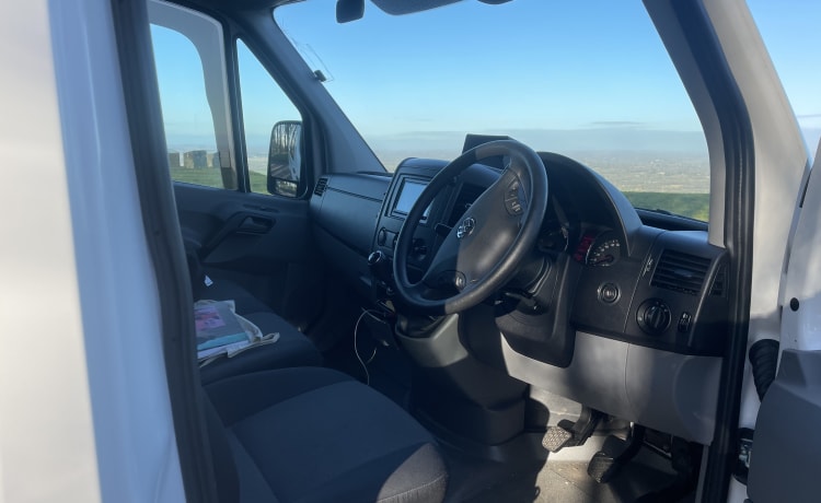 Volkswagen Crafter 2016 mit 2 Schlafplätzen