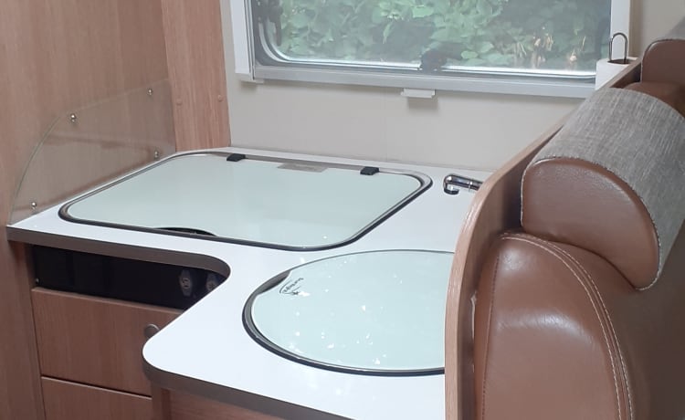 4 person camper Fiat Ducato Sunlight T69