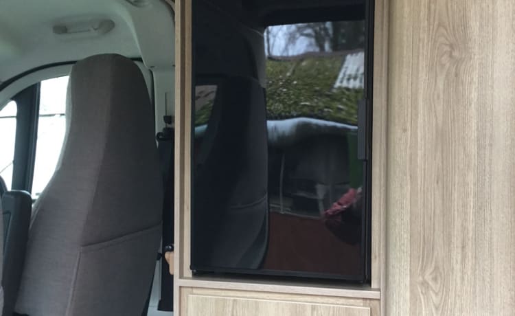 Blackie – 2 berth Fiat Evolution CV20 from 2020