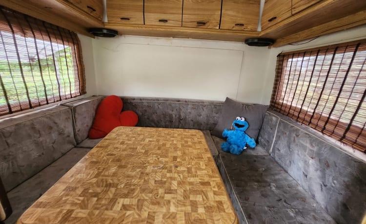 Star Cloud – 4-Personen-Off-Grid, Soundsystem, Queensize-Bett