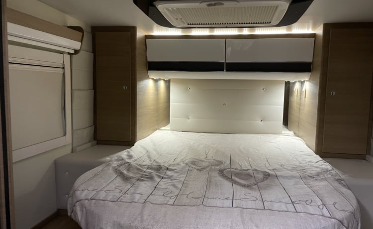 Callie Camper – 4p Elnagh T-Loft 581 Fiat Ducato 2.5 (2018)