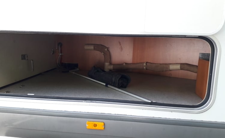 4 seater motorhome