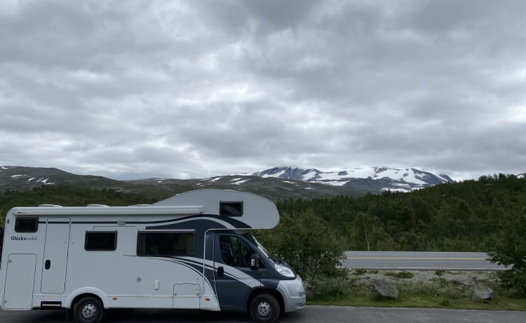 De Glucksmobil! – Familiencamper für 6 Personen Alkoven