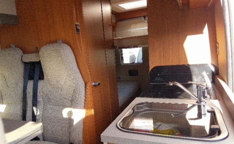 Family Friendly 4 berth T 669 (Preston)