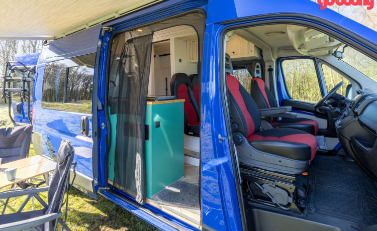 De Post Camper – Comodo bus camper