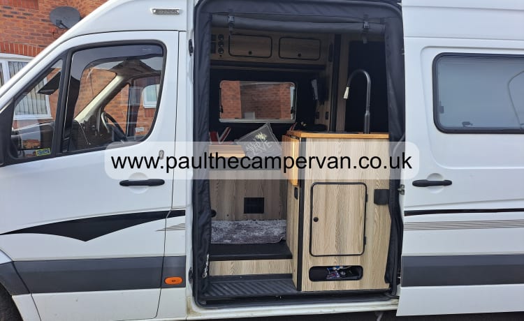 Paul – 2 1/2 berth Luxury Mercedes Campervan, with kennel - Inclusive Insurance