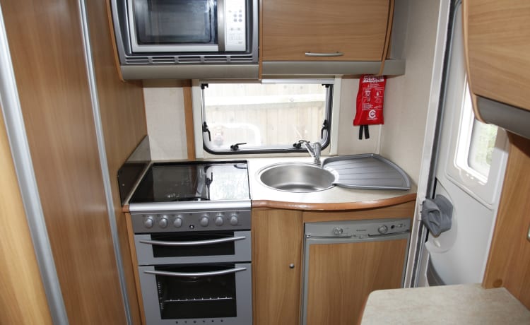 Susie – 5 berth pet friendly motorhome, based between Brighton and Gatwick