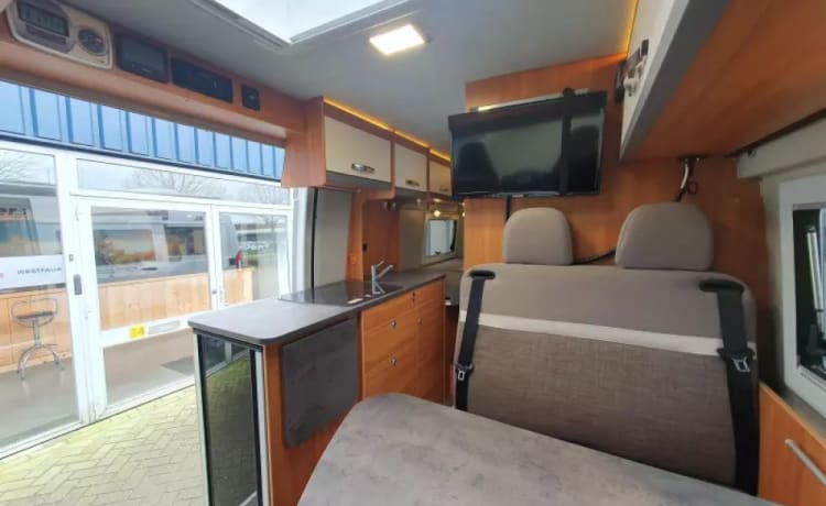 Stijn – Luxury Pössle Bus Camper from 2021 - Including 2 electric bicycles & air conditioning 