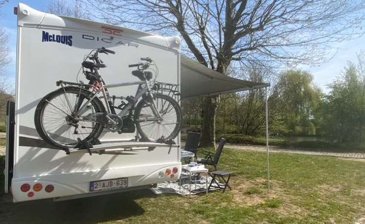 Carefree on the road with Fiat Mc Louis mobile home