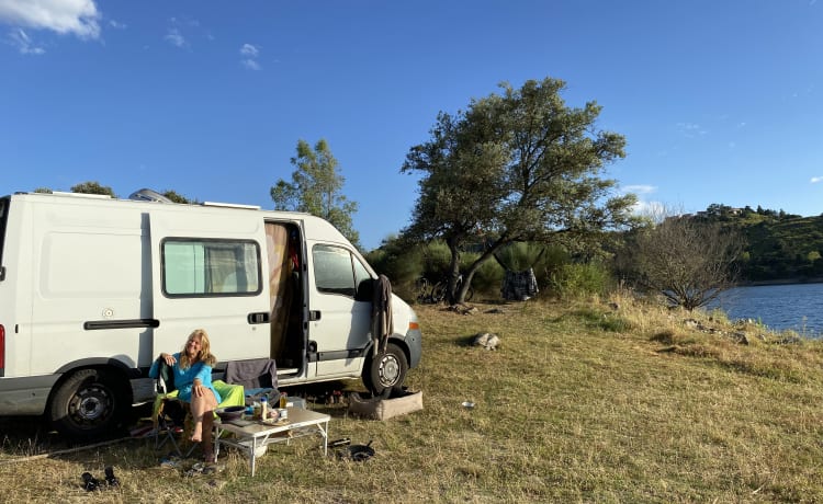 Off grid and off the gas Fiat Ducato L2H2