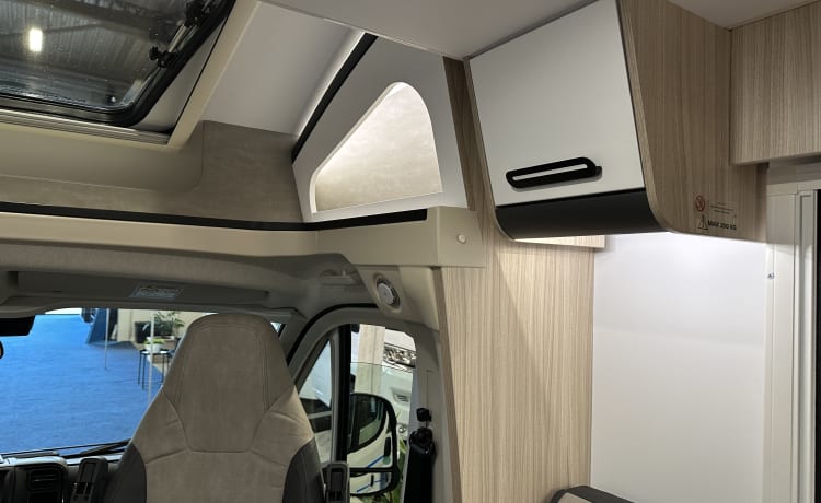 Luxuriöser und kompletter Familiencamper Sun Living S 70 SL für 4 Personen