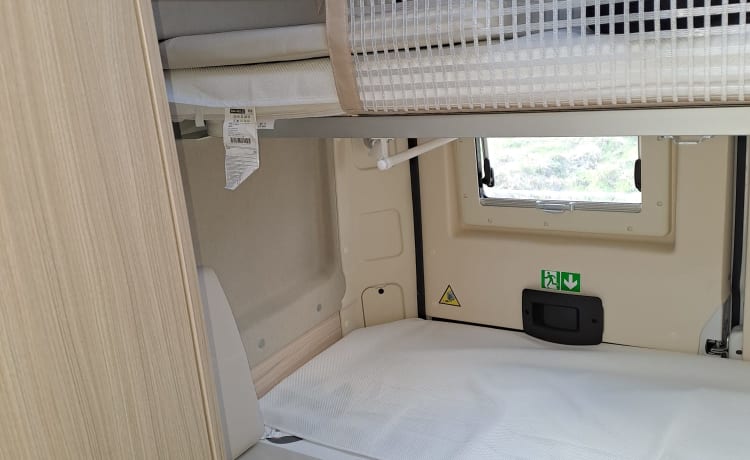 NEW Dreamer camper five from 2022 - family camper van