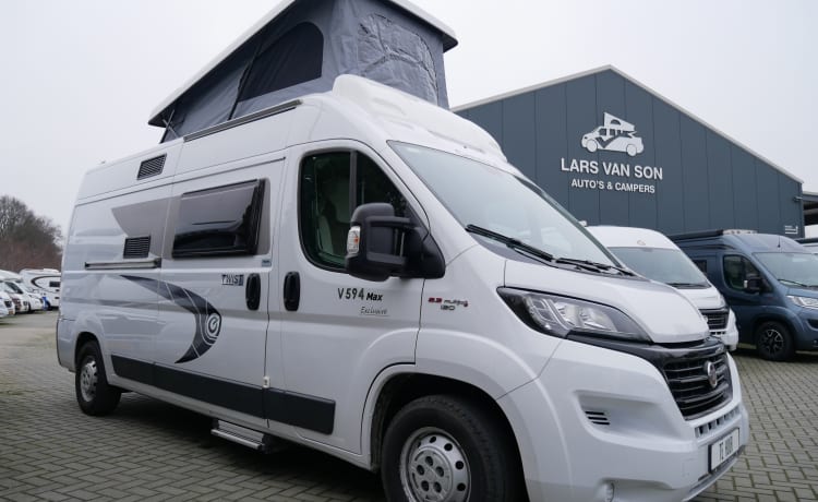 Chausson 6, Buscamper 6 Mtr met Slaaphefdak, Tot 6 Pers Slapen!!