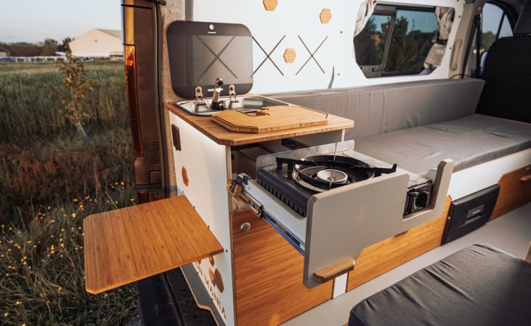 OTAGO – 3-seater camper van - Nantes