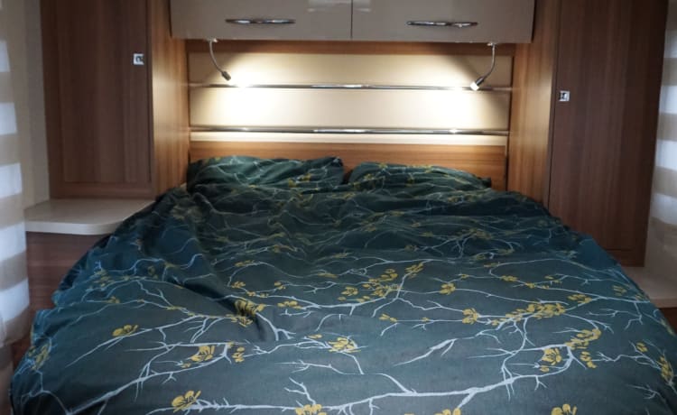 4p Chausson Half-Integraal + queensbed