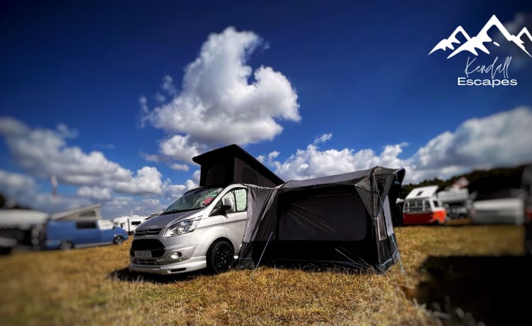 Becky – Ford Transit Custom Wohnmobil 4 Schlafz