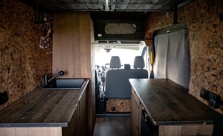 COSY off-grid bus