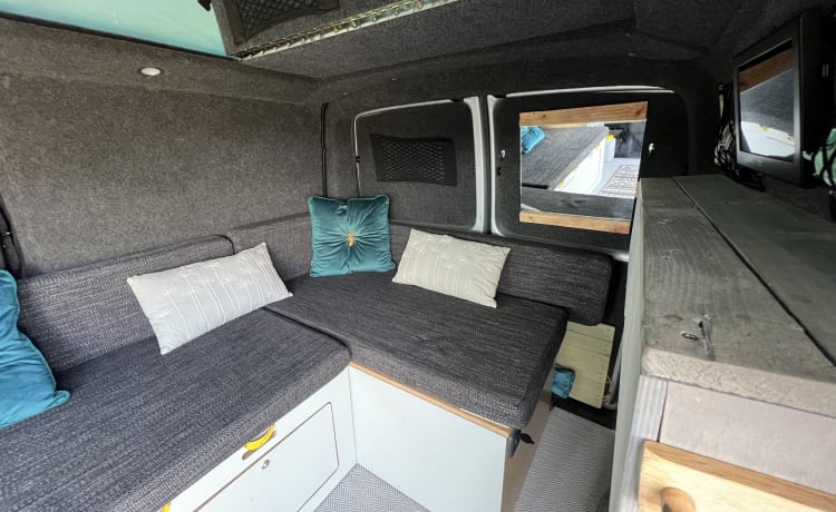 Dougie – 4 berth Volkswagen campervan from 2016