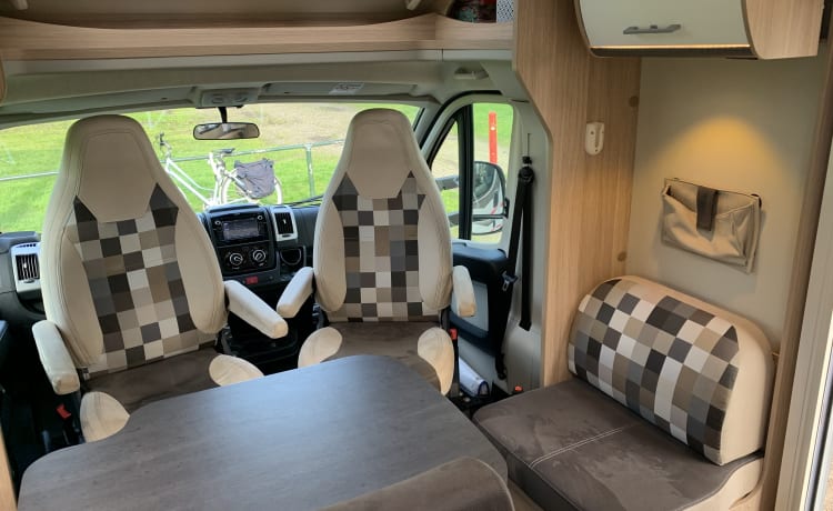 4 Personen Sunlight T69L von 2018