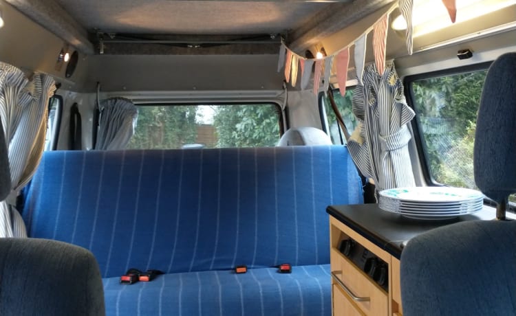 Skye – 2011 VW T2 zeldzame STUURBEKRACHTIGING en moderne betrouwbaarheid