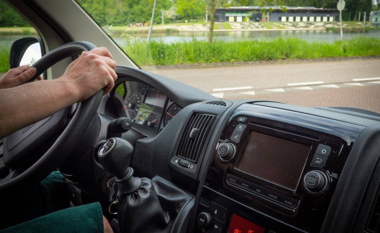 Camping-car Citroen à monter soi-même pour deux personnes