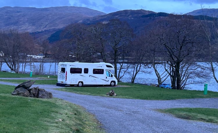 polly – 6 berth Fiat semi-integrated from 2008