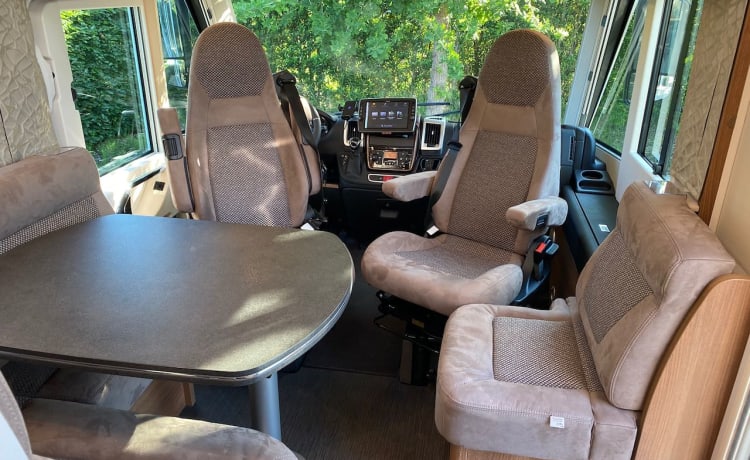 Luxurious and comfortable new Carthage motorhome