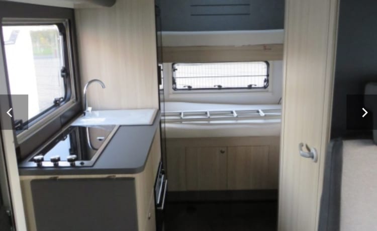 Perfect family motorhome  – Alkoven Sun Living mit 7 Schlafplätzen ab 2021