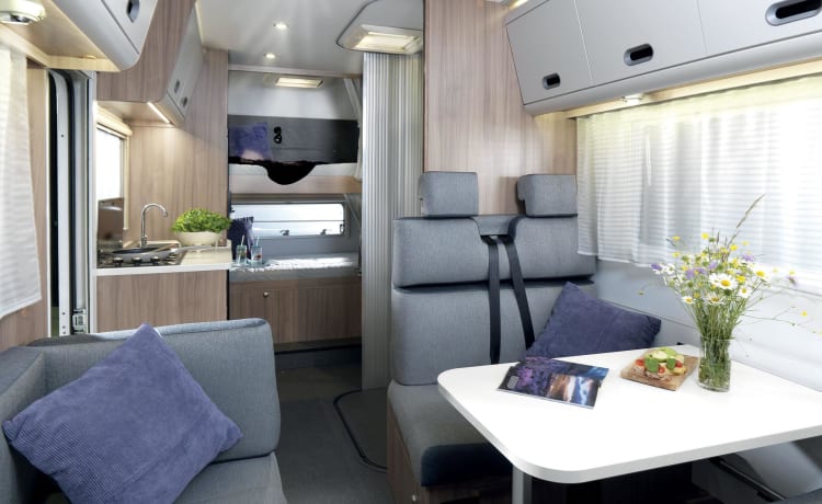 Freedom 7 – Adria Sunliving A70DK - (Édimbourg)