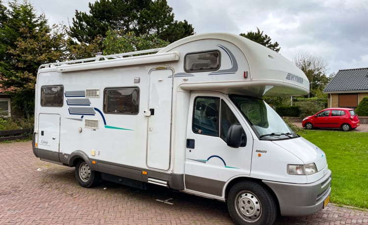 Cosy Family Camper – Complete gezellige en praktische familie camper met grote garage 5p Hymer