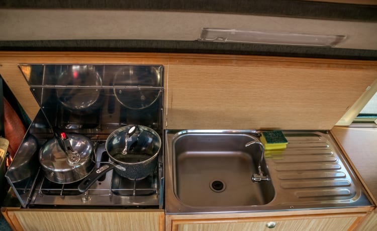 Vinny – 4 Berth Volkswagen Trident