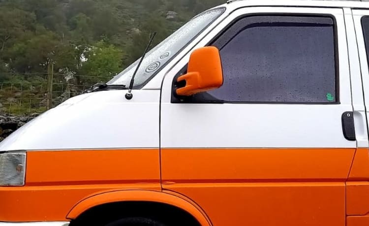 Zazu – ZAZU - VW T4 converted campervan 