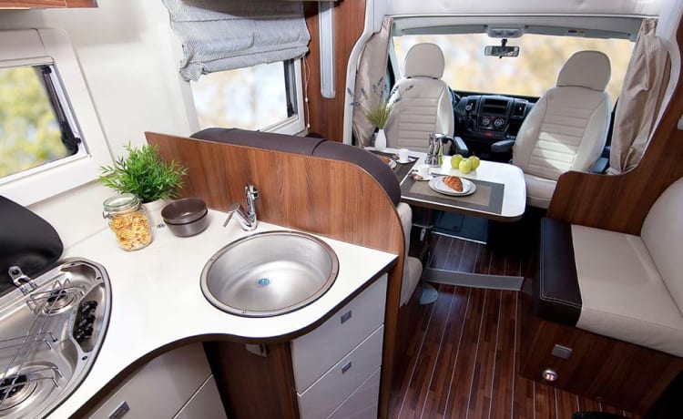 Young, cozy, spacious family motorhome