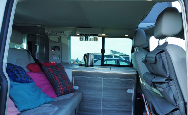 McCamper – 4-persoons Volkswagen campervan uit 2019