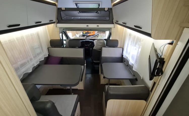 *NUOVISSIMO* 7 posti letto -Adria Sun Living A70DK