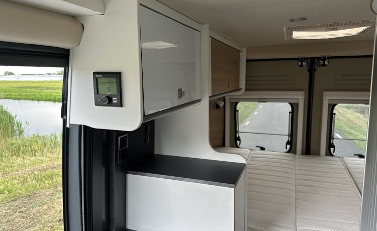 Laika – Tough and luxurious, as good as new Fiat Ducato camper bus!